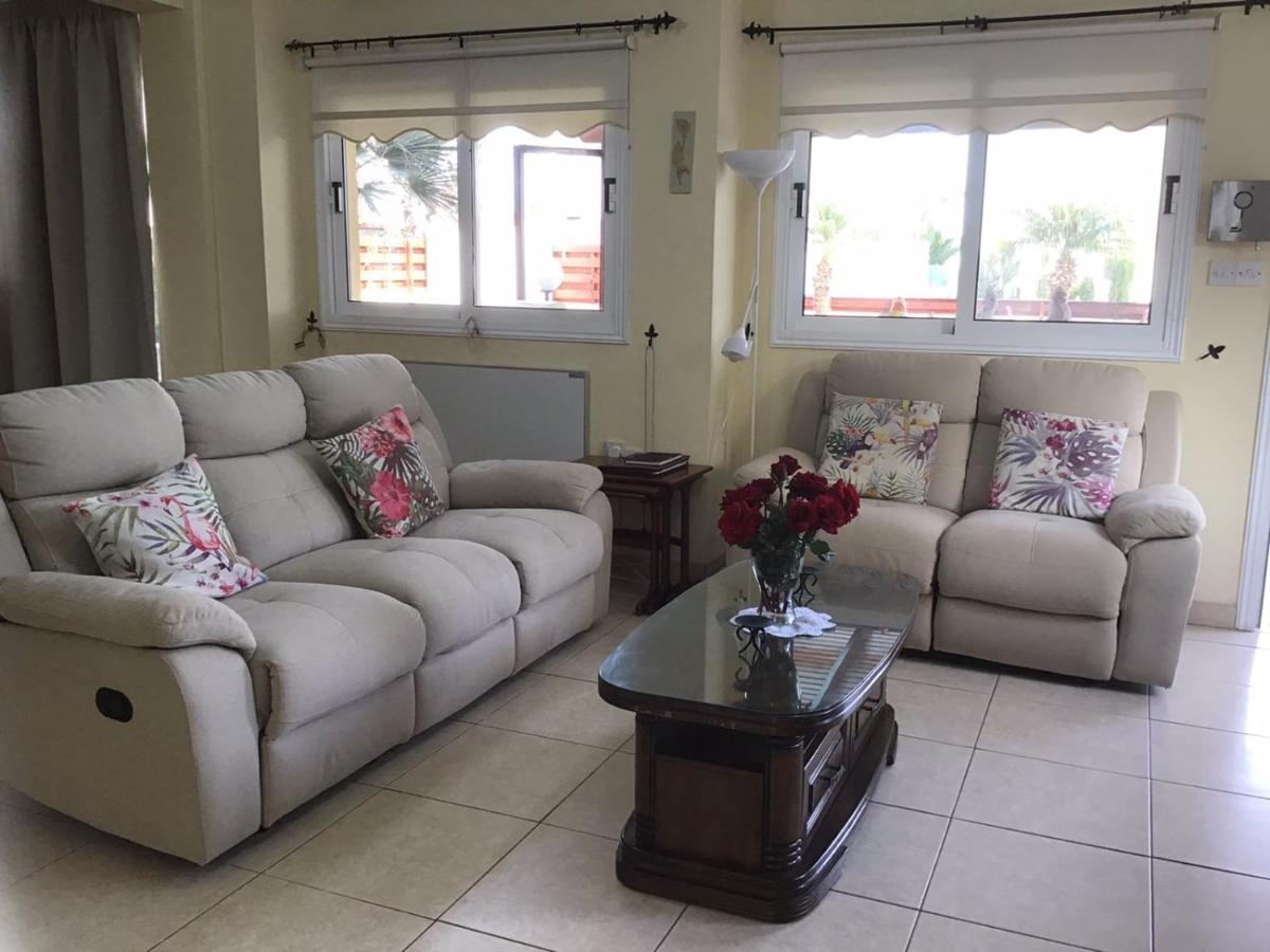 Carolyn Villa Is A Luxury 4-Bedroom Villa With Private Pool In Ayia Napa Exterior foto