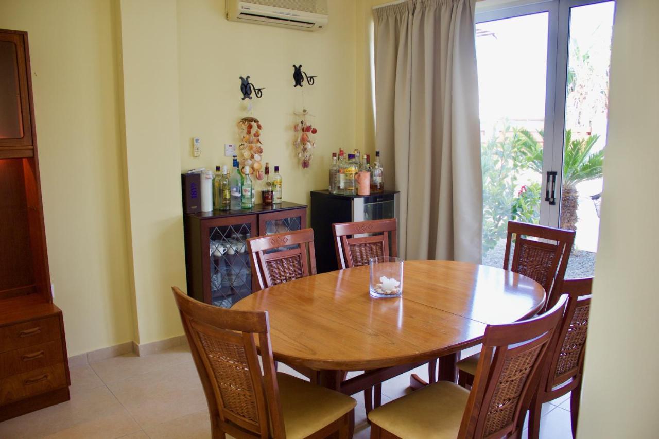 Carolyn Villa Is A Luxury 4-Bedroom Villa With Private Pool In Ayia Napa Exterior foto